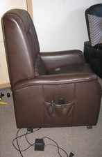 Fernseh oder Ausruhsessel elektrisch von Hukla braun, gebraucht