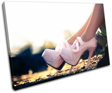 Girl Dressing Room Make Up