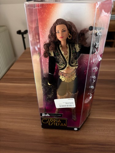 Gloria estefan signature - estefan,