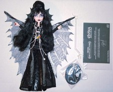 Monster High  Elvira, Herrin