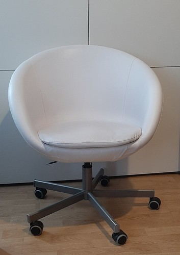 Bürodrehstuhl weiß