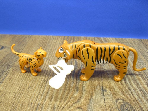 Tiger mit jungtier - tiger,