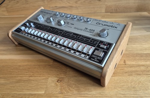 Roland tr606 tb303 - &, ständer
