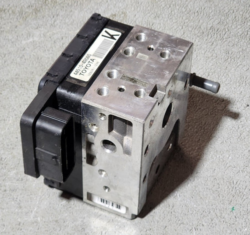 44510 48080 18 toyota - k,