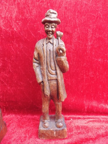 Schöne alte holzfigur - schöne,
