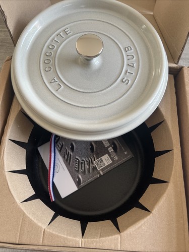 Staub cocotte - la,