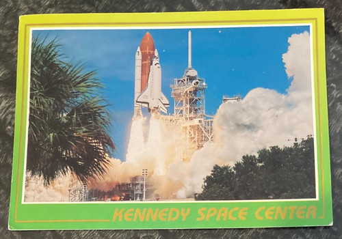 Space shuttle discovery - space,