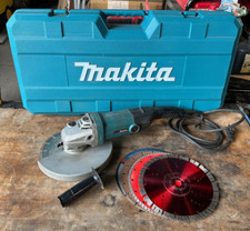 Makita Winkelschleifer GA9010C 2000W /B