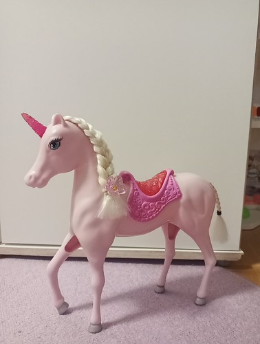 Bezauberndes barbie einhorn - bezauberndes,