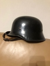 Alter Stahlhelm - komplett mit Innenfutter - WK2 (?)