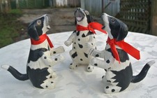 3x singender Hund Dalmatiner