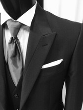 BRAUTKLEID GR. 50 SIGNIERT