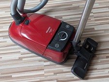 Miele Staubsauger Tango Plus S381 plus Zubehör Bodenstaubsauger S 381 mit 1800W