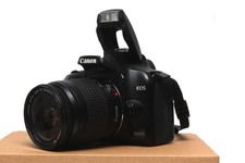 Canon EOS 1000D 10,1 MP DSLR mit Canon EF 28-80mm Objektiv Live View und Zub
