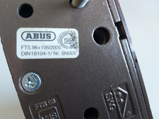 Abus Fenster-Zusatzschloss FTS96, braun, gebraucht aber neuwertig, Fensterschl.