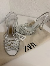 SANDALETTEN MIT ABSATZ IN