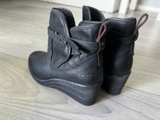 UGG Australia Damen Keilabsatz-Boots Keilstiefeletten Schwarz Größe 36