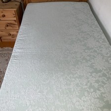 Nikkenmatratzeauflage in Topzustand.