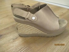 💜💚 UGG TSandale