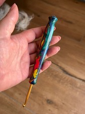 Häkelnadel Handarbeit gedrechselt "Holzdesign", Acryl, PopArt NS 4,0, unbenutzt