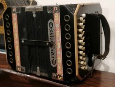 ANTIKES BANDONION ZUM