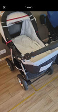 Klassischer Kinderwagen
