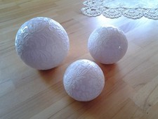 DEKORATION 3 Kugeln aus