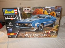Revel 07699 71 FORD MUSTANG
