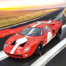 Solido 421181650 - 1:18 Ford GT 40 red racing ** & OVP **