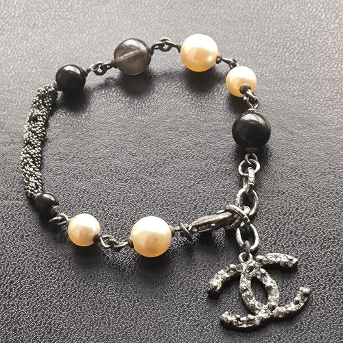 Chanel logo armband - chanel,