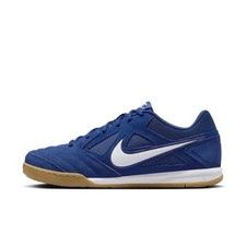 Nike Hallenschuhe / Indoor