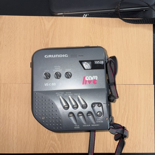 Grundig 55 video camera - vs,