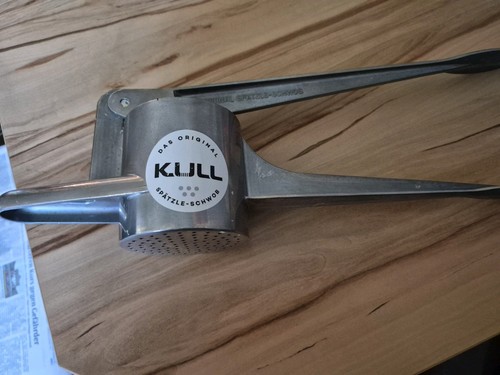 Spätzlepresse typ spätzle - spätzlepresse,