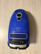 Miele Complete S8  Parkett&Co