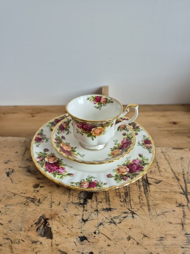 Royal albert 1962 old - royal,