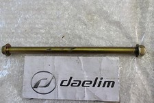 Daelim Daystar VL 125 FI Achse