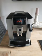 JURA E8 Kaffeevollautomat Dark