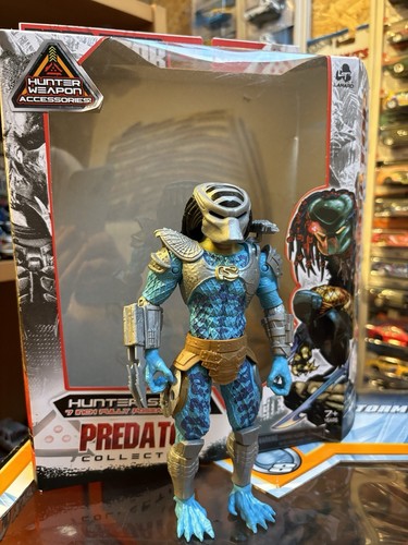 Predator collection figure - figure, ©