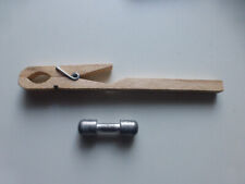 16 Filmklammern und 26 Gewichte