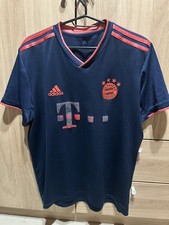 FC Bayern München Third