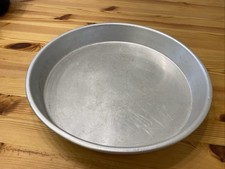 Altes Tablett aus Aluminium -