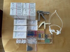 Dentales Nahtmaterial, Wangenhalter, Zubehör 