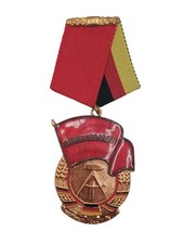 DDR Medaille Orden Banner der