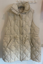 beige Steppweste mit Kapuze in Größe 58 von C&A