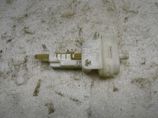 Stellmotor Unterdruckdose Heckklappe Audi A4 B5 Limousine Bj.1996-1999