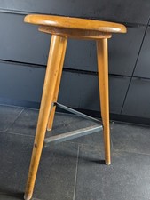 AMA Werkstattstuhl Hocker