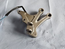 Kawasaki ZX-10R 04/05 - Fußrastenhalter v. rechts