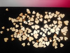 120 Streuartikel aus Holz in