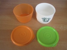 Tupperware   2  kleine Behälter    für Kräuter, Gewürze, Reste etc.