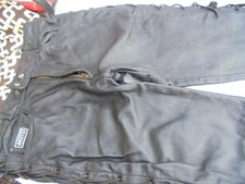 HERREN LEDERHOSE SCHWARZ GR